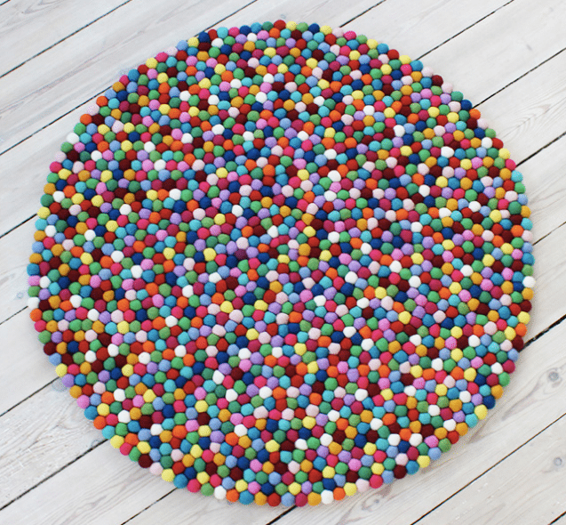 rundt-multicolor-kugletæppe